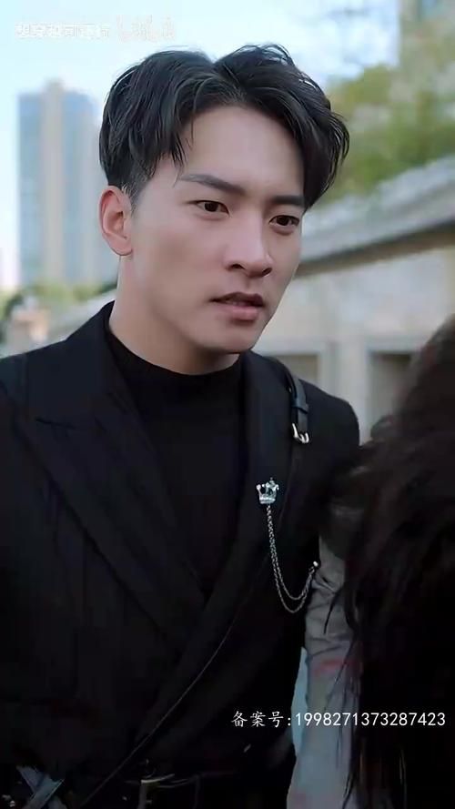 至尊神皇的海报